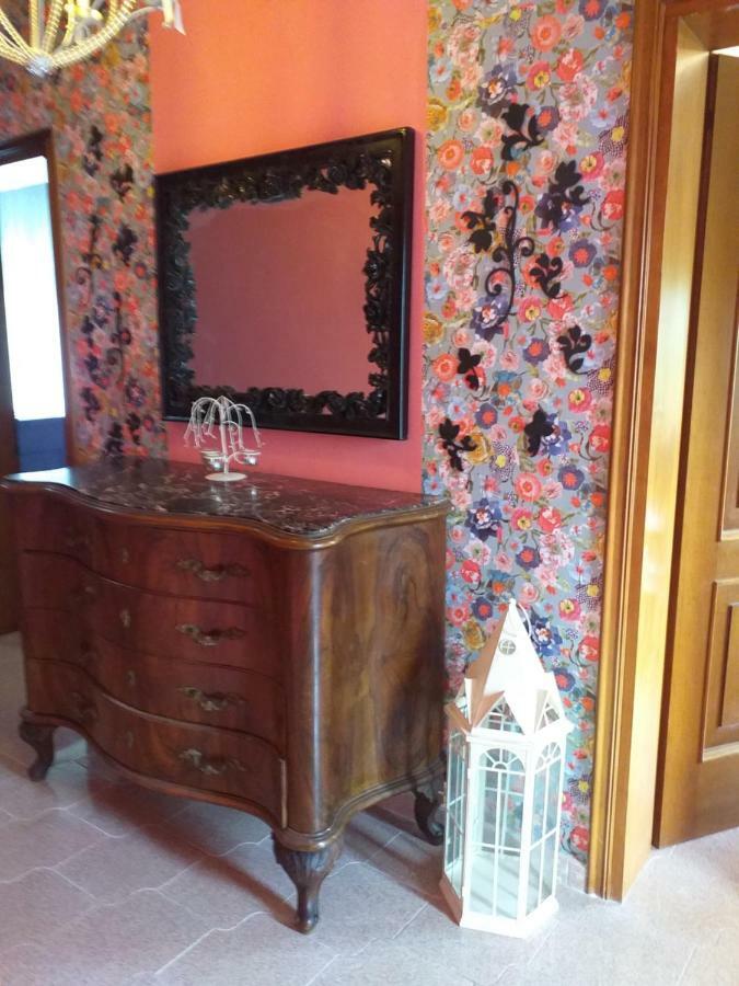 La Montecchia House Hotel Montecchia di Crosara ภายนอก รูปภาพ